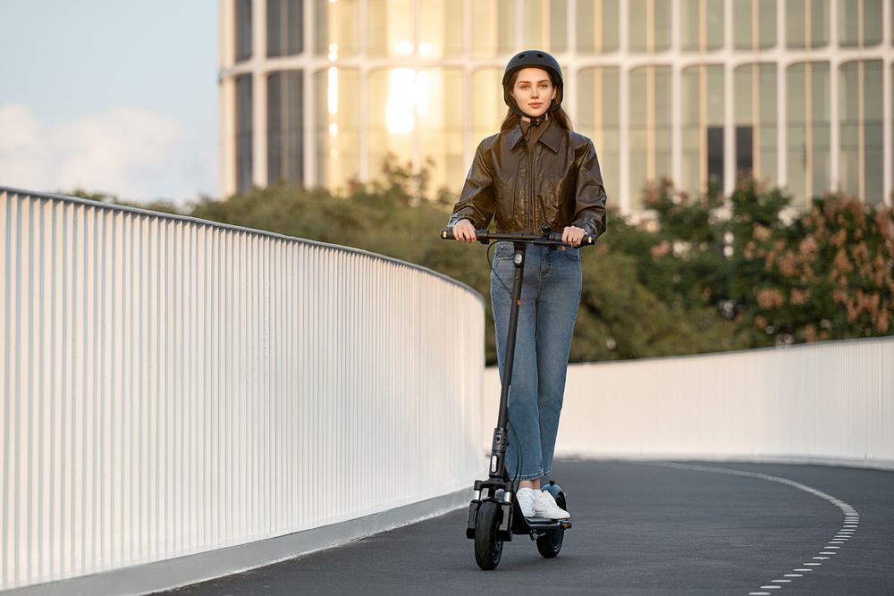 سكوتر كهربائي ناينبوت F2 برو II لون أسود من  ناينبوت  Ninebot Kickscooter F2 Pro II Electric Scooter - Black