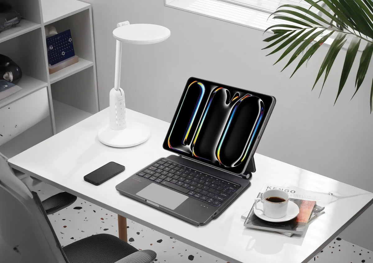 لوحة مفاتيح لاسلكية ليفيلو AeroBoard Pro لآيباد برو 2024 – أسود – تفاصيل المنتج والعبوة