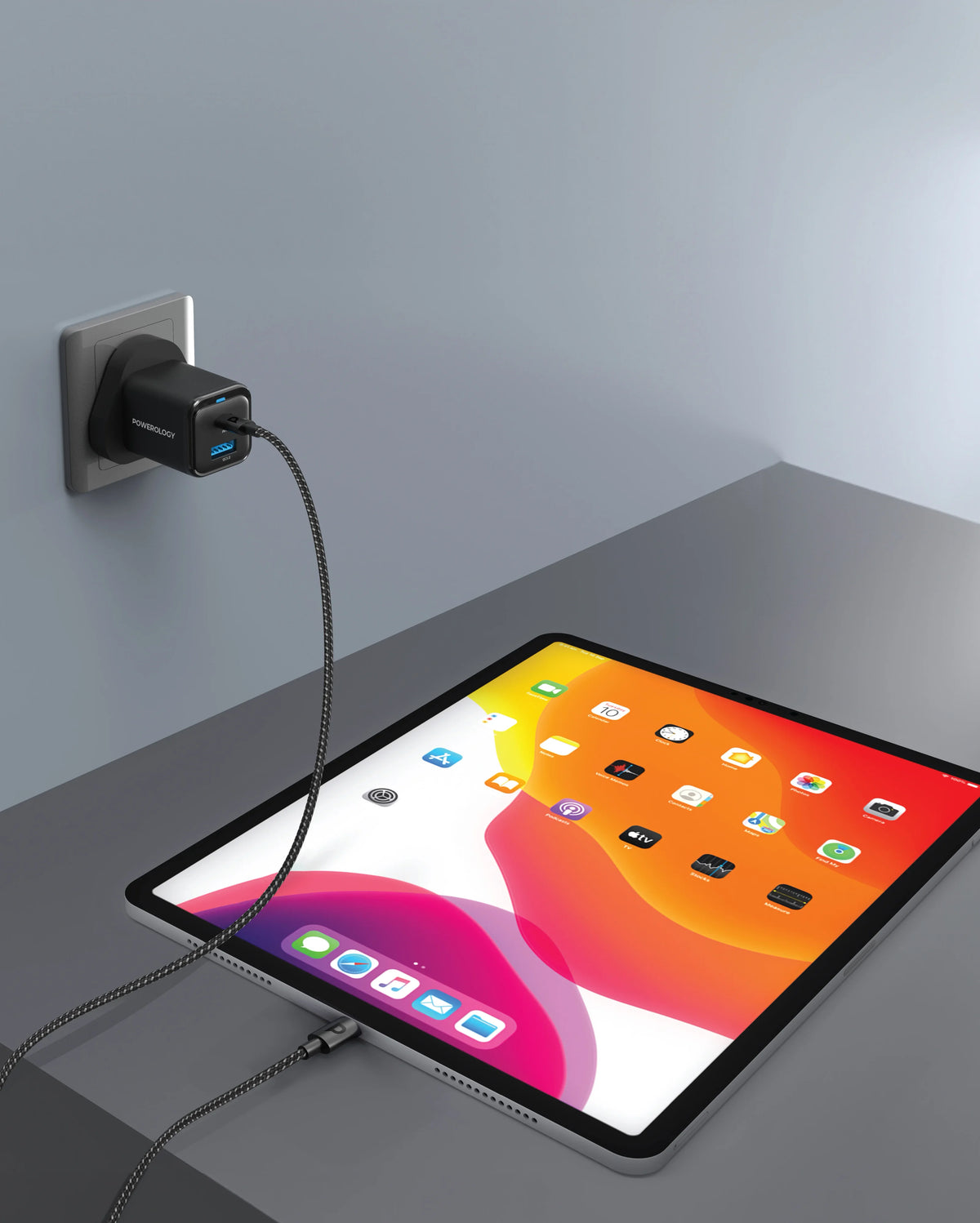 Powerology 35w PD QC 1xusb C 35w and 1xusb A 18w Gan Charger Uk Black – image 1
