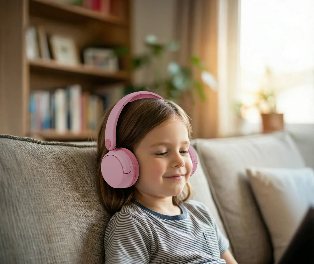 Green Lion GK-700 Kids Headphones - Pink