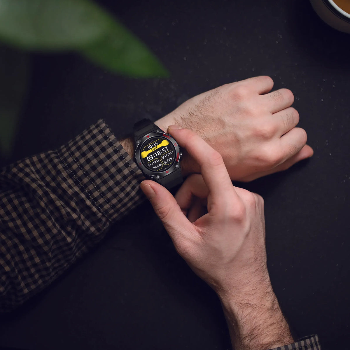 Green Lion Gear Fit Smart Watch - Black – image 7