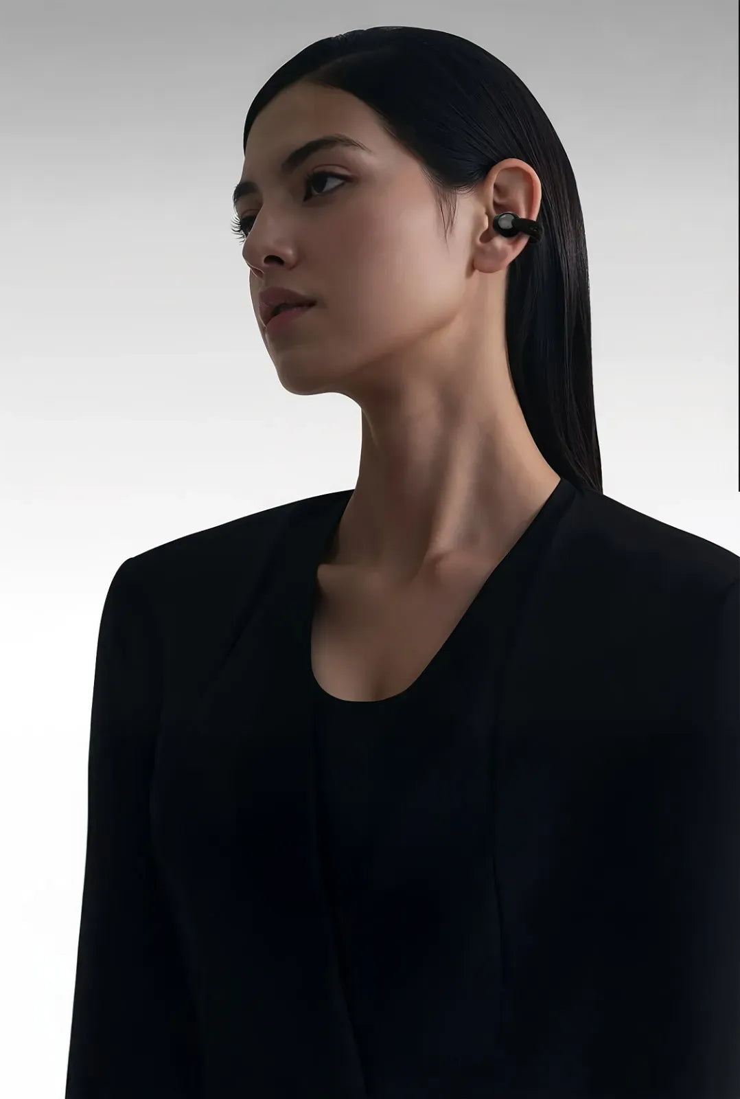 Green Lion GR-22 Clip-On Earbuds - Black