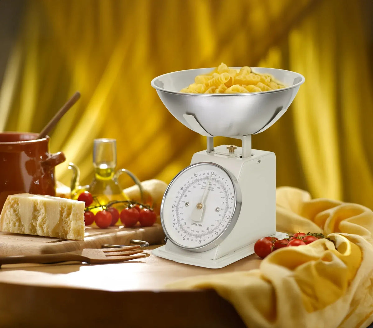 Green Lion Vintage Kitchen Scale Cream – image 6