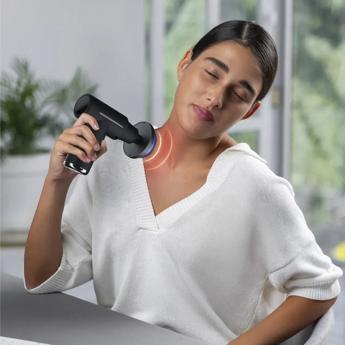 Green Lion Pulse Massage Gun - Black – image 5