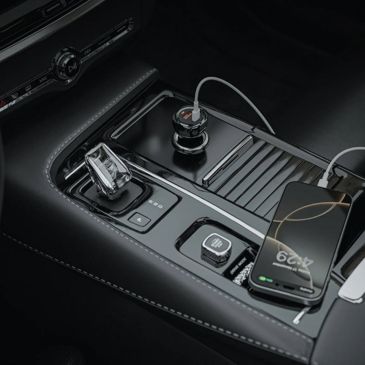 Green Lion Dual Port Car Charger 50 W(PD 30 W+QC 20 W)With USB-Cto USB-C Cable 1 M - Black – image 4