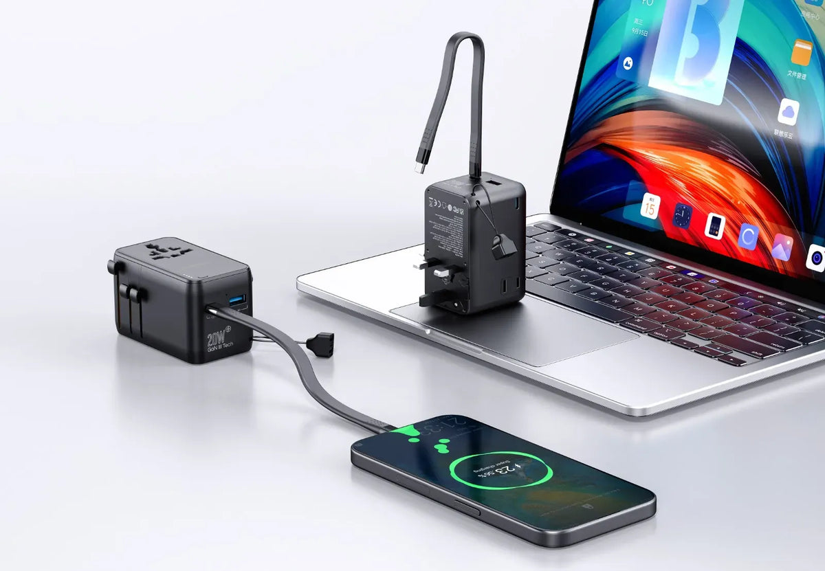 Powerology 2500w Universal Travel Adapter with 4000mAh Power Bank Black – image 2